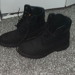 Women’s all black timberland boots